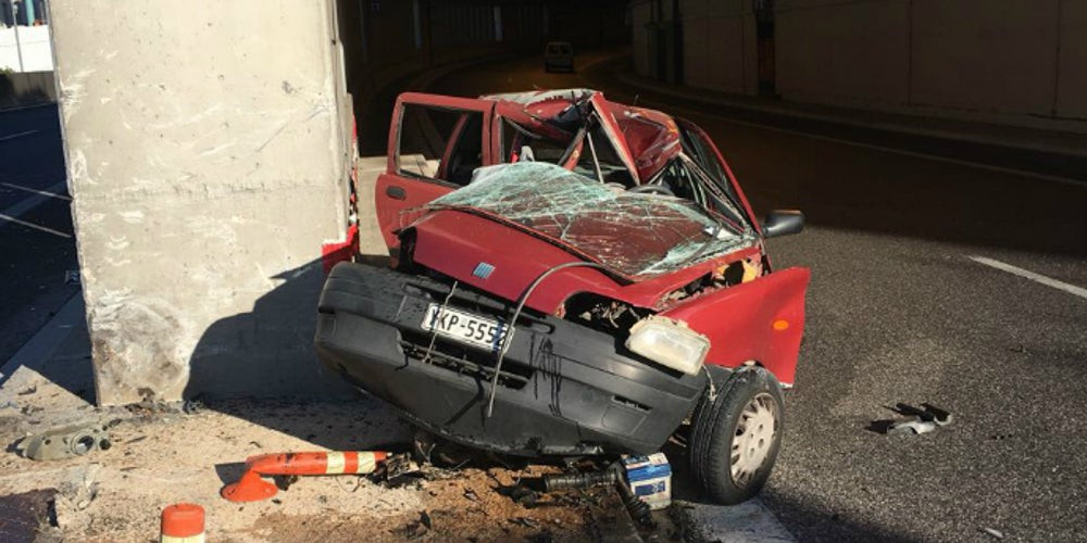 Τραγωδία στην Αττική Οδό: Νεκρή οδηγός από πρόσκρουση ΙΧ σε τοίχο σήραγγας [εικόνα]